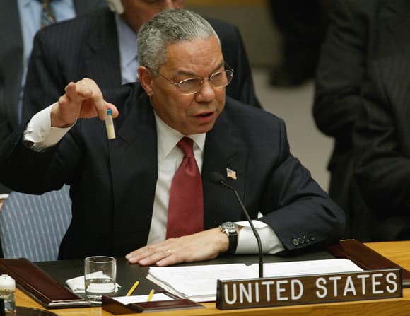 How Governments Shape Public Opinion and Set Agendas on Military Actions: Insights from the 2003 Iraq War